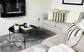 Home In Solihull - Near Nec, Bhx & Solihull Town Centre